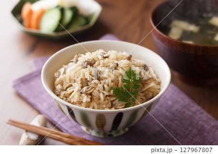 しじみの炊き込みご飯 127967807