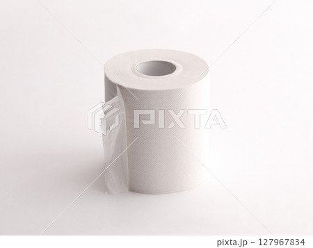 再生紙トイレットペーパー 127967834