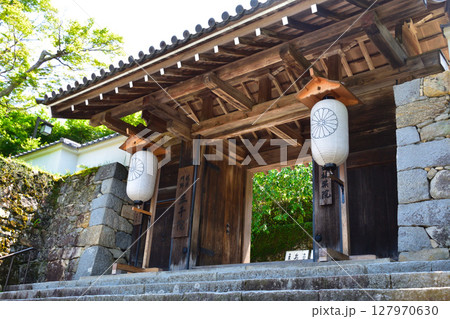 京都　大原　三千院門跡　御殿門 127970630