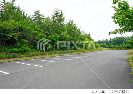 山口緑地の駐車場 127970819