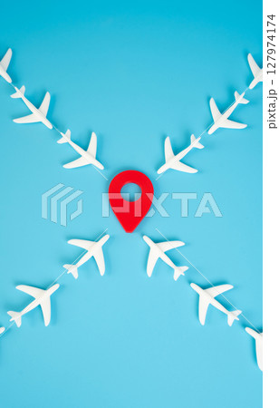 A large amount of aircraft traffic arrives at the destination. Peak travel season, overcrowded airports, aviation congestion, and increasing tourist flow. Logistics, flight management systems 127974174