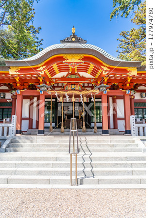 泣き相撲の越木岩神社(子宝、安産祈願の神)拝殿(御神体は甑岩) 西宮市甑岩町 泣き相撲の越木岩神社(子宝、安産祈願の神)拝殿(御神体は甑岩) 西宮市甑岩町 127974780