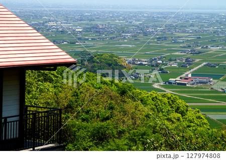 佐賀県白石町の景勝スポット　歌垣公園の眺望 127974808