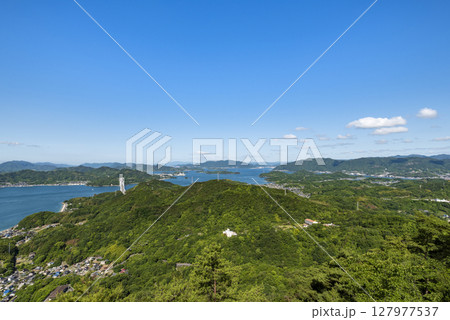 高見山展望台から望む瀬戸内海の島々 広島県尾道市 高見山展望台から望む瀬戸内海の島々 広島県尾道市 127977537