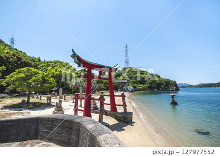 岩子島厳島神社の大鳥居 広島県尾道市 岩子島厳島神社の大鳥居 広島県尾道市 127977552