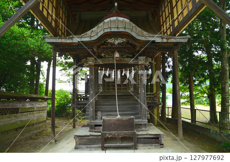 埼玉県秩父市下吉田　椋(むく)神社内　八幡宮旧本殿 127977692