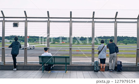 passengers at outside Observation Deck of airplane on Narita runway passengers at outside Observation Deck of airplane on Narita runway 127979154