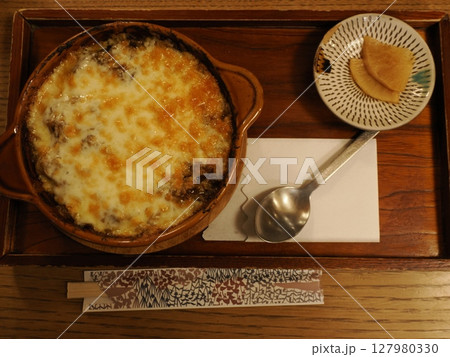 午後の香り、器に寄せて ― 別府甘味茶屋のテールカレードリア 127980330