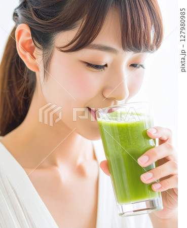 アジアンビューティー(野菜スムージー) 127980985