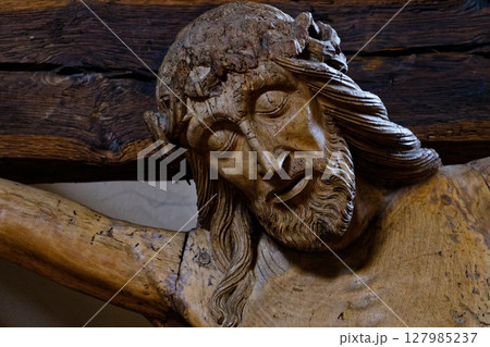 Face of Jesus Christ crucified 127985237