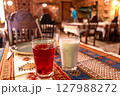 アゼルバイジャン旅行：レトロな飲食店の風景 127988272