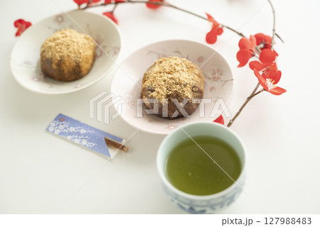 美味しそうな和菓子 美味しそうな和菓子 127988483