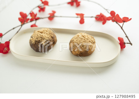 美味しそうな和菓子 美味しそうな和菓子 127988495