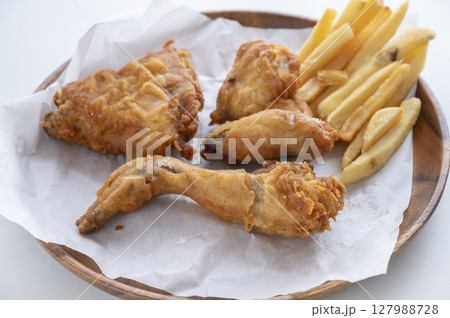 みんな大好きフライドチキン 127988728