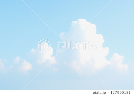 夏の自然光とやさしい自然のテクスチャ 夏の空と雲 夏の自然光とやさしい自然のテクスチャ 夏の空と雲 127990181