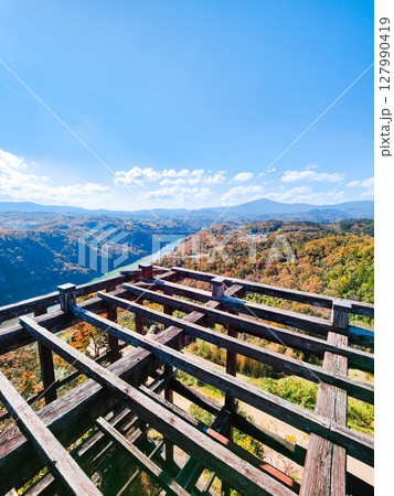 苗木城跡（秋）：天守展望台からの眺め 127990419