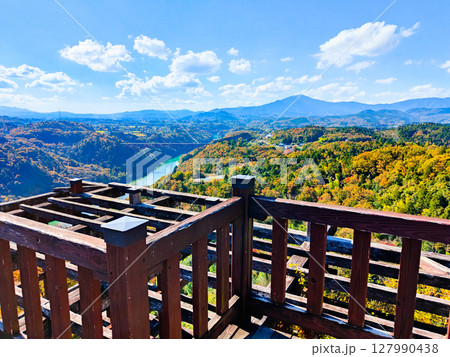 苗木城跡（秋）：天守展望台からの眺め 127990438