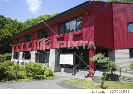 札幌芸術の森工芸館（地域スポット 周辺施設シリーズ） 127991041