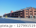 神奈川県　横浜赤レンガ倉庫　天気は快晴 127991519