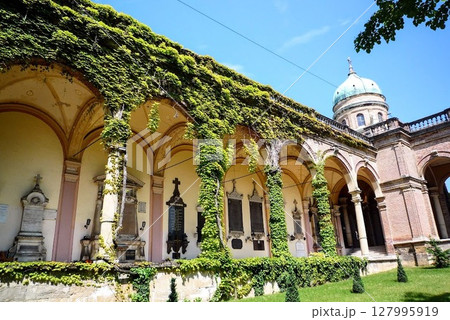 ヨーロッパの自然美しい回廊 127995919