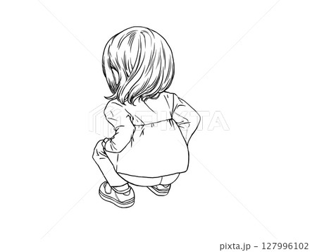しゃがんでいる子供(女の子) しゃがんでいる子供(女の子) 127996102