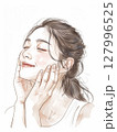 スキンケアをする女性 127996525