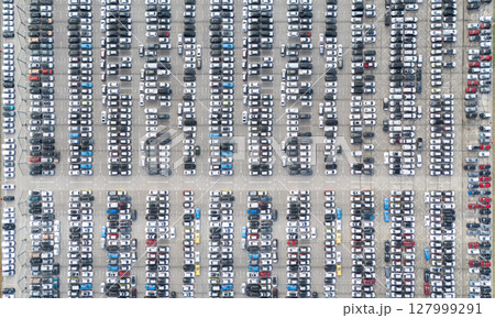 Aerial view of a storage facility for new cars 127999291