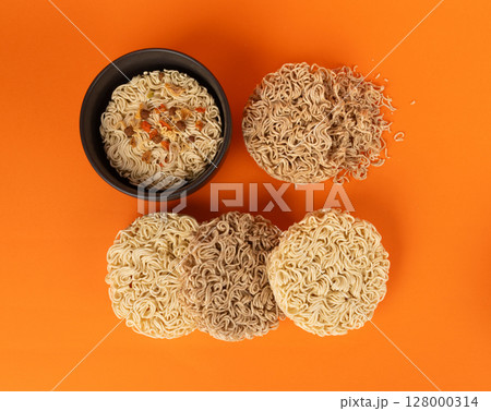 Raw Noodles, Dry Round Ramen Noodle, Uncooked Korea Vermicelli, Chinese Wheat Pasta 128000314
