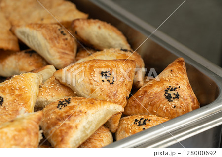 Samsa, somsa triangle pie, many traditional samosa, somsa savoury pastry Samsa, somsa triangle pie, many traditional samosa, somsa savoury pastry 128000692