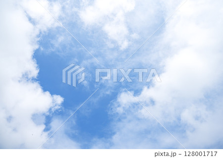 夏の空 青空 晴れ 夏 7月 イメージ 夏の空 青空 晴れ 夏 7月 イメージ 128001717