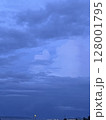 ハートの形の雲 128001795