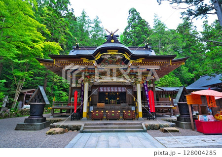 初夏の宝登山神社 128004285