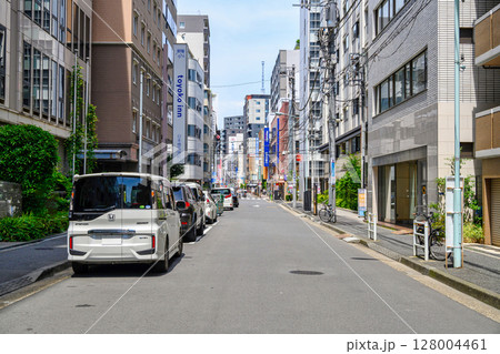 日本橋 大伝馬町(旧日本橋通油町) 蔦屋重三郎が構えた耕書堂跡の説明板 日本橋 大伝馬町(旧日本橋通油町) 蔦屋重三郎が構えた耕書堂跡の説明板 128004461