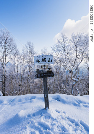 1月の赤城山黒檜山山頂 128008866