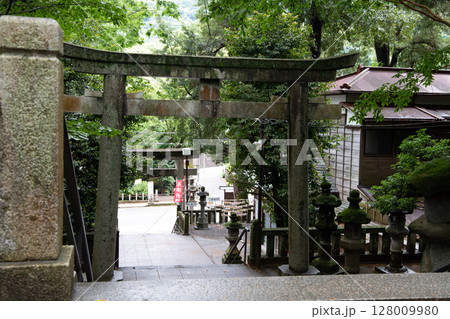 ロマンチック街道の石碑 128009980