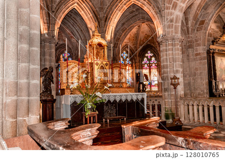 Saint Tugdual cathedral, Treguier, brittany, france 128010765