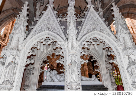 Saint Tugdual cathedral, Treguier, brittany, france 128010786