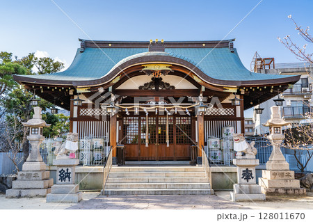 学業や金運の御利益をもたらす打出天神社(天満宮)拝殿 芦屋市春日町 学業や金運の御利益をもたらす打出天神社(天満宮)拝殿 芦屋市春日町 128011670