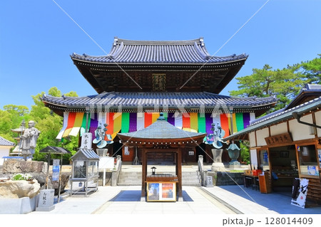 【香川県】四国霊場「第75番札所」総本山善通寺（本堂、金堂） 128014409