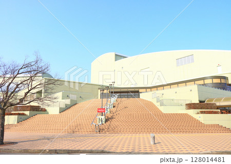 愛知県みよし市、みよし市勤労文化会館の風景 愛知県みよし市、みよし市勤労文化会館の風景 128014481