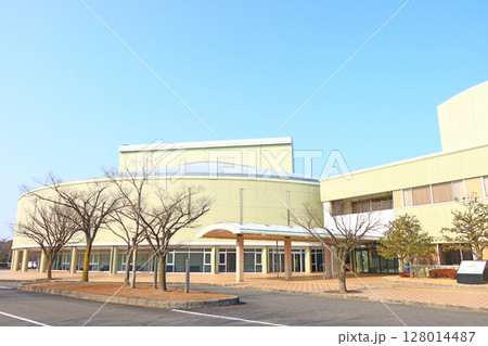 愛知県みよし市、みよし市勤労文化会館の風景 愛知県みよし市、みよし市勤労文化会館の風景 128014487