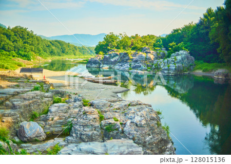 秩父　長瀞渓谷　夏の風景 128015136