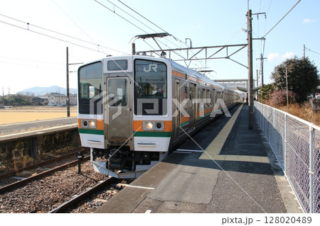 両毛線211系 128020489