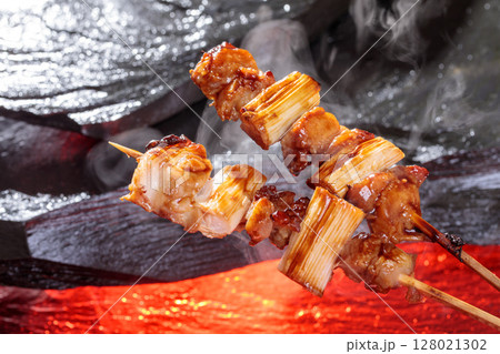 焼き上がる焼き鳥イメージ 128021302