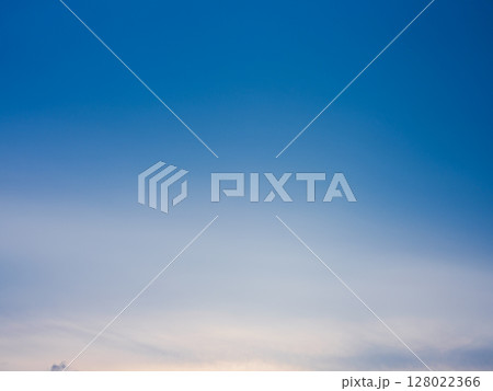 青い空白い雲 128022366