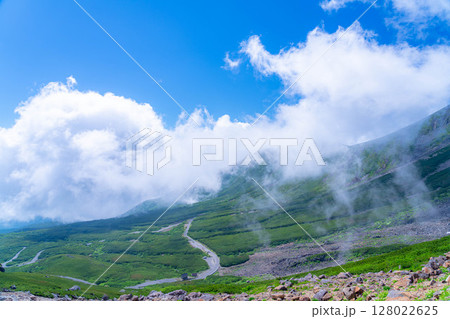 【夏山登山】夏の乗鞍岳の登山風景【長野県】 【夏山登山】夏の乗鞍岳の登山風景【長野県】 128022625