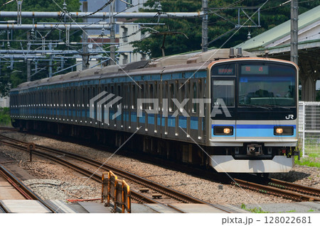 E231系800番台ミツK5編成　東京総合車両センター入場回送 128022681