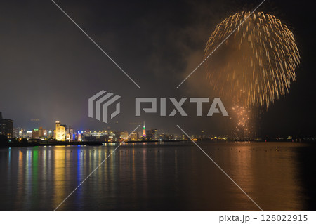 別府の夏花火(大分県別府市) 別府の夏花火(大分県別府市) 128022915