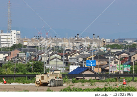 のこぎり屋根の工場風景 128022969