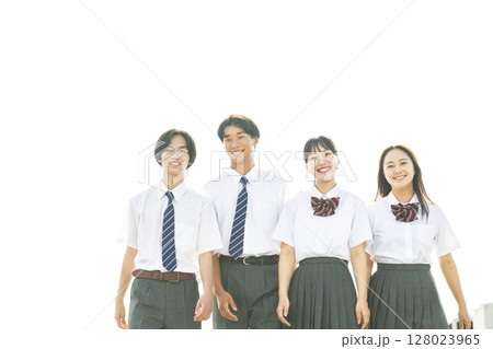 中学生 高校生 男女 集合写真 笑顔 中学生 高校生 男女 集合写真 笑顔 128023965